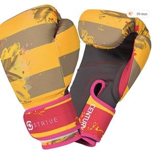 Century Other - NWT Strive Washable Cardio Kickboxing Gloves Century Other - NWT Strive Washable Cardio Kickboxing Gloves